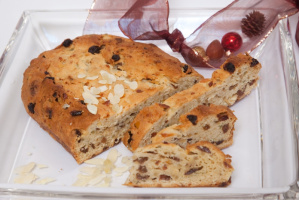 Rosinen-Butterstollen „Spitzenklasse“ ungebuttert rosinen-butter-stollen-spitzenklasse-ungebuttert